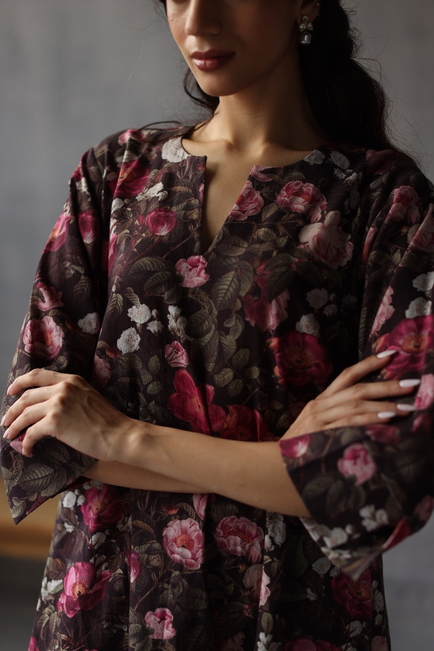 Bouquet of Roses Kurta Set